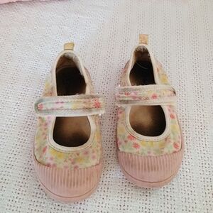 Cat & Jack Floral Kids Dress Shoes with Pink and Yellow